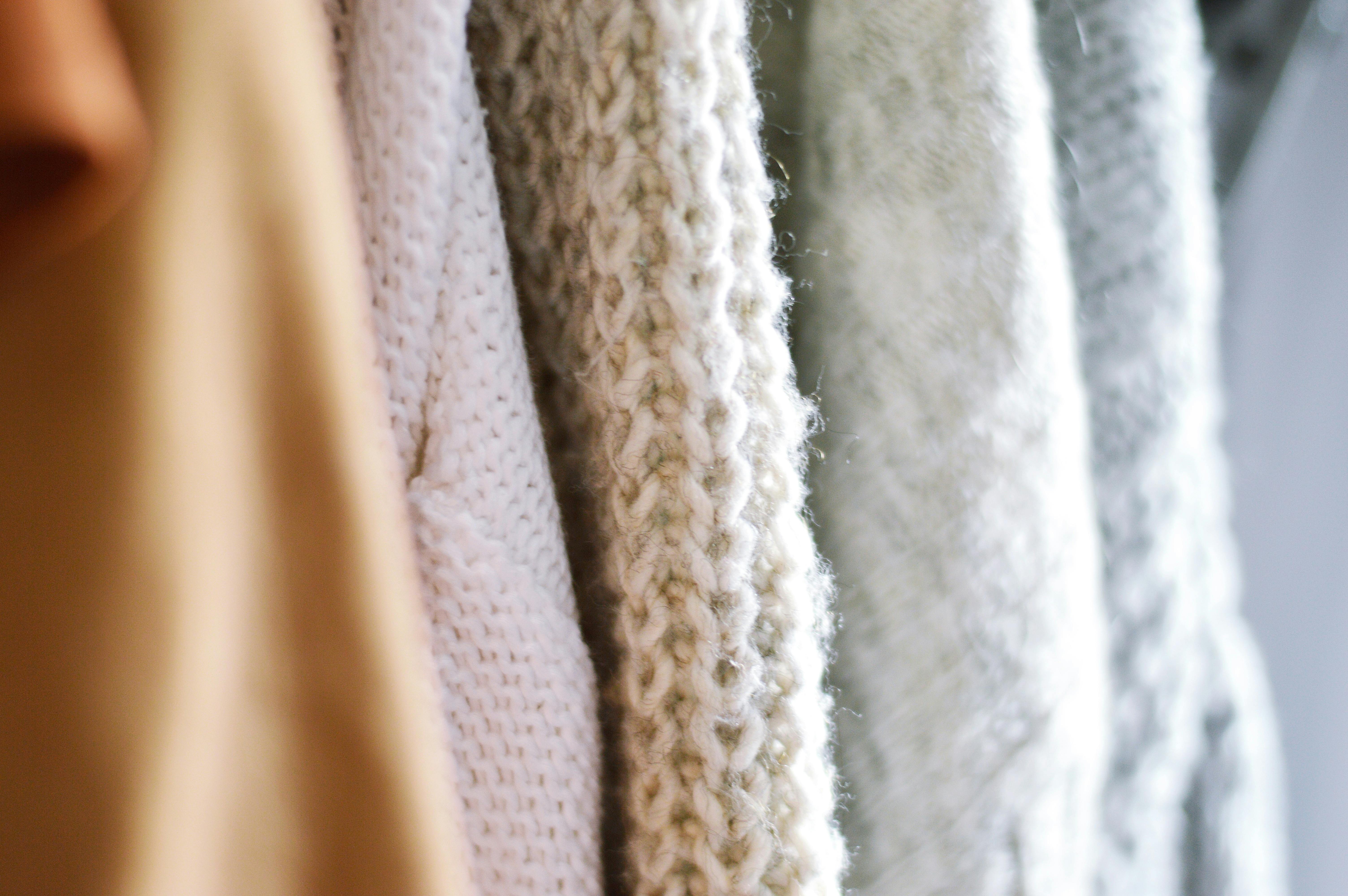 Plusieurs pulls en laine
